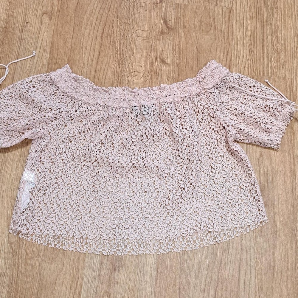 Zara Basic Rose Lace Crop Top - Medium - image 6
